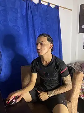 Snapshot of Zayn_kane chatting on 10.08.25 Zayn kane online show from 10.08.25