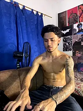 Snapshot of Zayn_kane chatting on 10.19.25 Zayn kane online show from 10.19.25