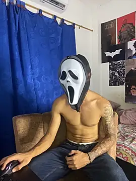 Snapshot of Zayn_kane chatting on 11.01.25 Zayn kane online show from 11.01.25