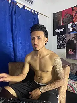 Snapshot of Zayn_kane chatting on 11.07.25 Zayn kane online show from 11.07.25