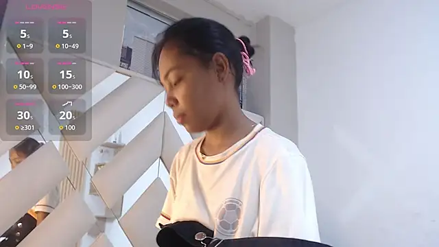 willow smitt online show from 03.14.26