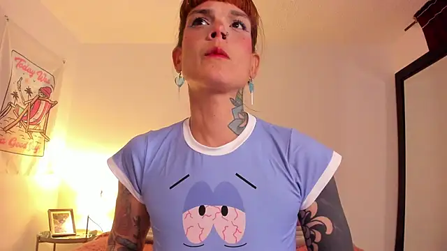 Alessamoth online show from 10.28.25