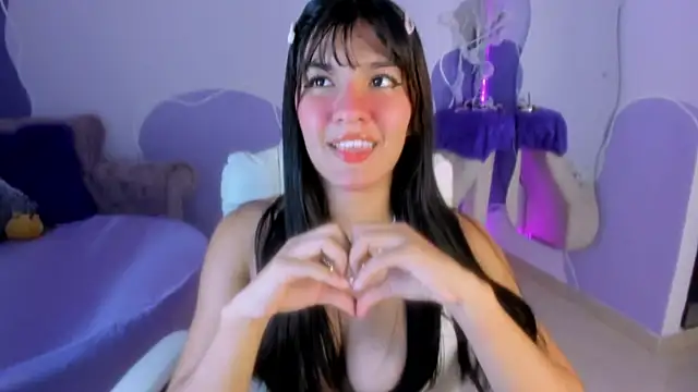 auroracute02 online show from 10.24.25