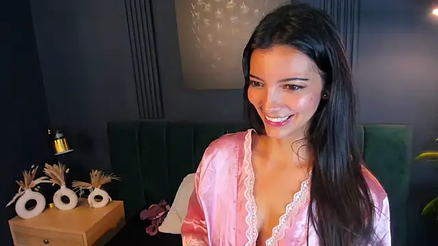 Snapshot of roxy_hell chatting on 03.11.25 roxy hell online show from 03.11.25