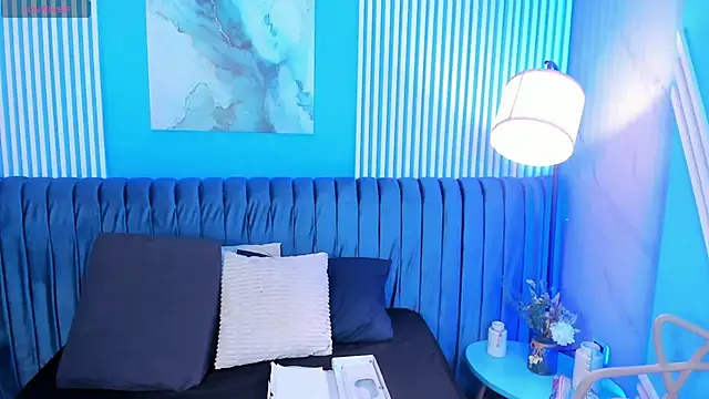 roxy hell online show from 10.25.25