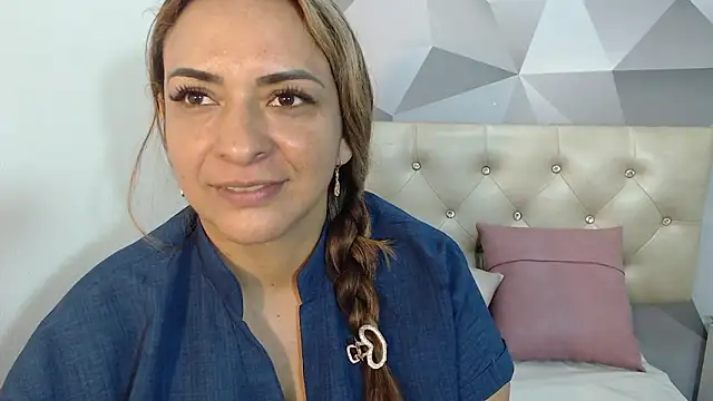 Milf-Prettyboobs online show from 01.13.26