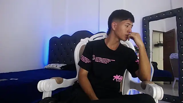 dareck 18 online show from 03.10.25