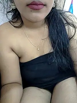 Snapshot of priya_00143 chatting on 10.27.25 priya 00143 online show from 10.27.25