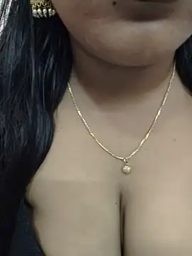 priya 00143 online show from 07.17.26