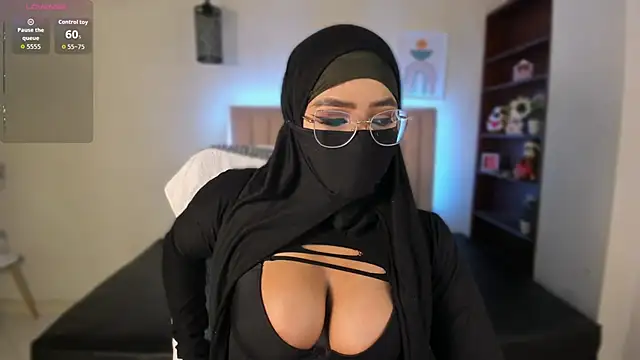 Sasha Anaan online show from 10.23.25