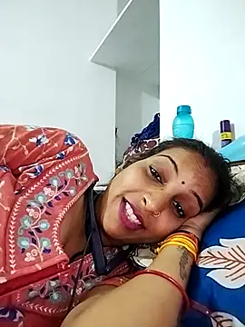 Snapshot of Hotty-Nidhi chatting on 03.12.25 Hotty-Nidhi online show from 03.12.25