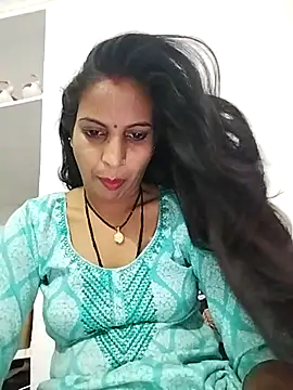Snapshot of Hotty-Nidhi chatting on 03.22.25 Hotty-Nidhi online show from 03.22.25