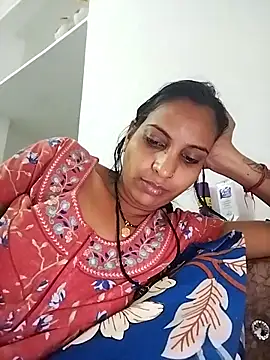 Snapshot of Hotty-Nidhi chatting on 03.23.25 Hotty-Nidhi online show from 03.23.25