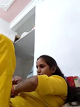 Snapshot of Hotty-Nidhi chatting on 09.25.25 Hotty-Nidhi online show from 09.25.25