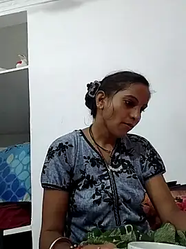 Snapshot of Hotty-Nidhi chatting on 10.03.25 Hotty-Nidhi online show from 10.03.25