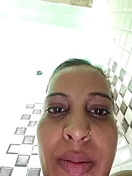 Snapshot of Hotty-Nidhi chatting on 10.25.25 Hotty-Nidhi online show from 10.25.25