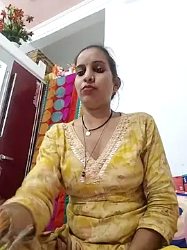 Snapshot of Hotty-Nidhi chatting on 11.01.25 Hotty-Nidhi online show from 11.01.25