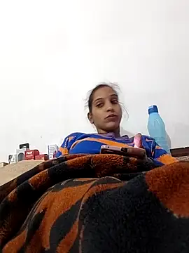 Snapshot of Hotty-Nidhi chatting on 11.10.25 Hotty-Nidhi online show from 11.10.25