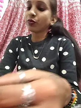 Snapshot of Hotty-Nidhi chatting on 11.15.25 Hotty-Nidhi online show from 11.15.25