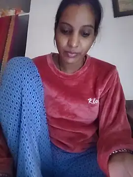 Snapshot of Hotty-Nidhi chatting on 11.26.25 Hotty-Nidhi online show from 11.26.25