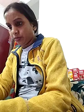 Snapshot of Hotty-Nidhi chatting on 12.01.25 Hotty-Nidhi online show from 12.01.25