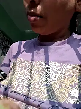 Snapshot of Hotty-Nidhi chatting on 12.05.25 Hotty-Nidhi online show from 12.05.25