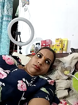 Hotty-Nidhi online show from 07.01.26