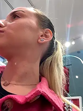 AlexisWhit online show from 11.01.25