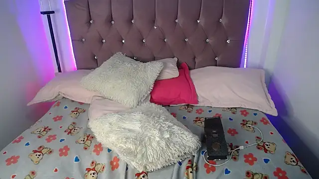 charlotte walker1 online show from 03.14.25