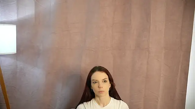 Snapshot of SillviaAven chatting on 03.13.25 SillviaAven online show from 03.13.25