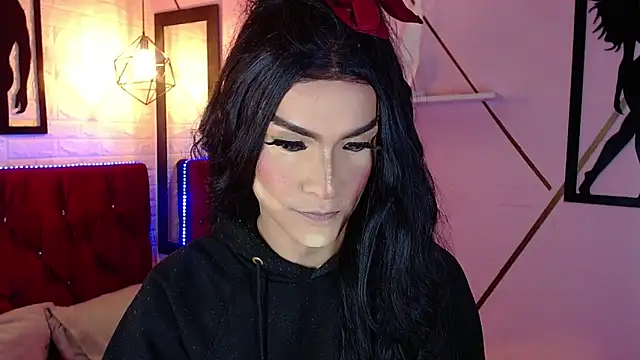 agatha rodriguez online show from 10.27.25