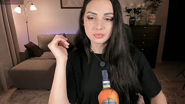 Viki Bellson online show from 03.21.25