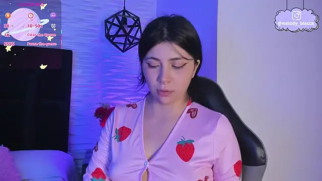 Snapshot of Melody_Black_ chatting on 11.27.25 Melody Black online show from 11.27.25