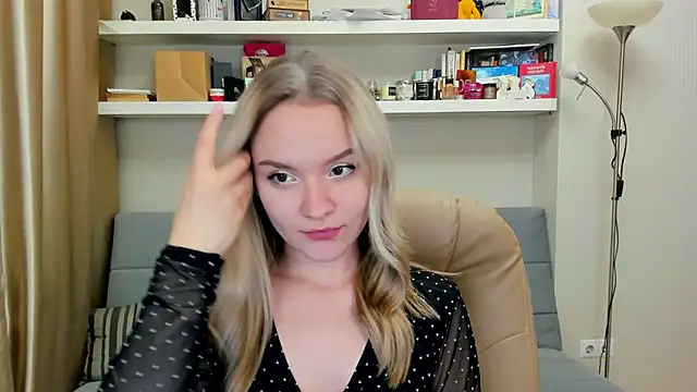 Kara Smith  online show from 12.02.24