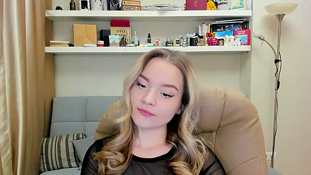 Kara Smith  online show from 01.19.25