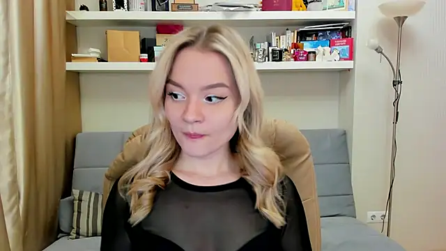 Kara Smith  online show from 03.02.25