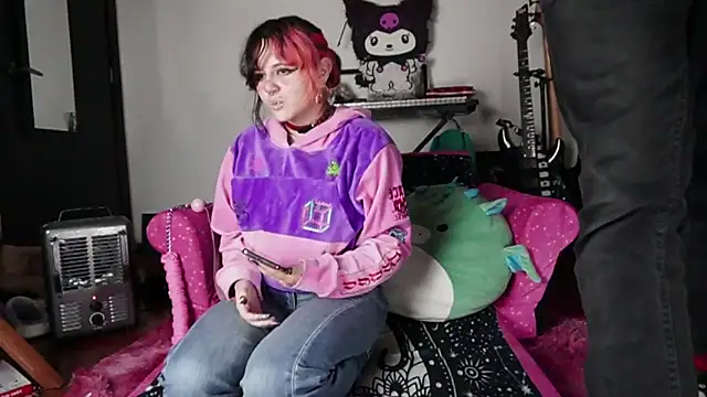 Devil And Princess online show from 09.22.25