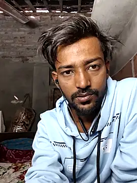 India HOT23 online show from 12.14.25