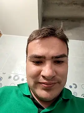 Snapshot of Andy-rtg chatting on 12.05.25 Andy-rtg online show from 12.05.25