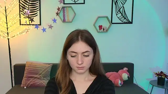 LilyHaart online show from 03.10.25