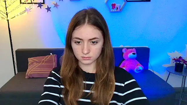 LilyHaart online show from 03.11.25