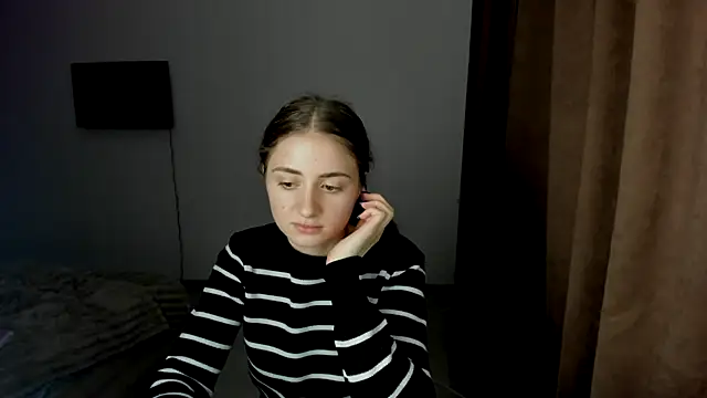 LilyHaart online show from 10.15.25