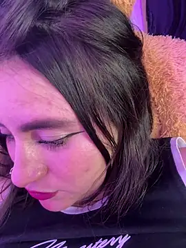 Snapshot of HADARA__ chatting on 03.15.25 HADARA online show from 03.15.25