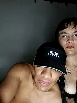 Snapshot of megan_milf79 chatting on 03.21.25 megan milf79 online show from 03.21.25