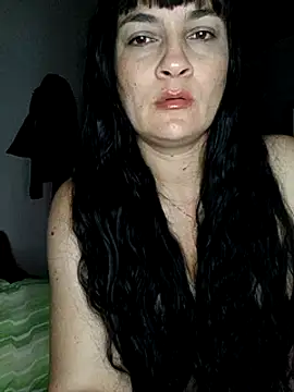 Snapshot of megan_milf79 chatting on 03.21.25 megan milf79 online show from 03.21.25