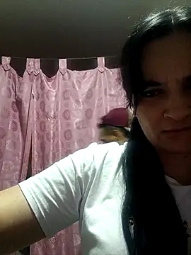 Snapshot of megan_milf79 chatting on 09.14.25 megan milf79 online show from 09.14.25