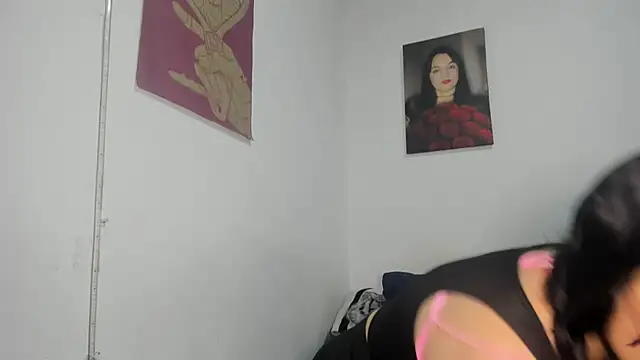 Snapshot of megan_milf79 chatting on 11.18.25 megan milf79 online show from 11.18.25