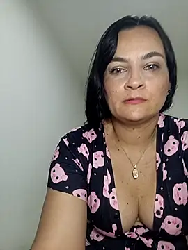 Snapshot of megan_milf79 chatting on 12.05.25 megan milf79 online show from 12.05.25