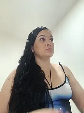 Snapshot of megan_milf79 chatting on 06.20.26 megan milf79 online show from 06.20.26