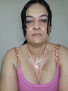 Snapshot of megan_milf79 chatting on 07.08.26 megan milf79 online show from 07.08.26